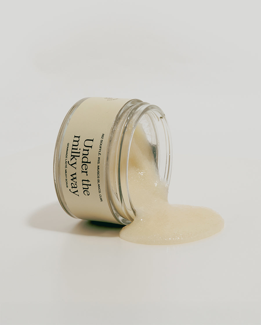 Gommage parfumé pour le corps Under the milky way de chez Refeel Naturals